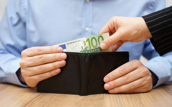 Μπορεί κάποιος να συμμορφώσει τα «κοράκια»;