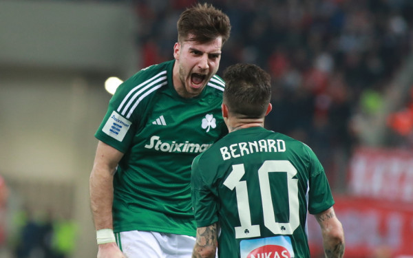 Super League: Ο Παναθηναϊκός αποτελείωσε τον Ολυμπιακό στον Πειραιά