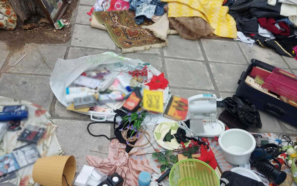 Θεσσαλονίκη: Σαρωτικοί έλεγχοι κατά του παρεμπορίου στις λαϊκές αγορές - Χειροπέδες σε επτά άτομα Θεσσαλονίκη: Σαρωτικοί έλεγχοι κατά του παρεμπορίου στις λαϊκές αγορές - Χειροπέδες σε επτά άτομα