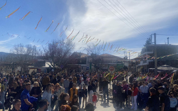 Χιλιάδες κόσμος στις αποκριάτικες εκδηλώσεις στο δήμο Θέρμης