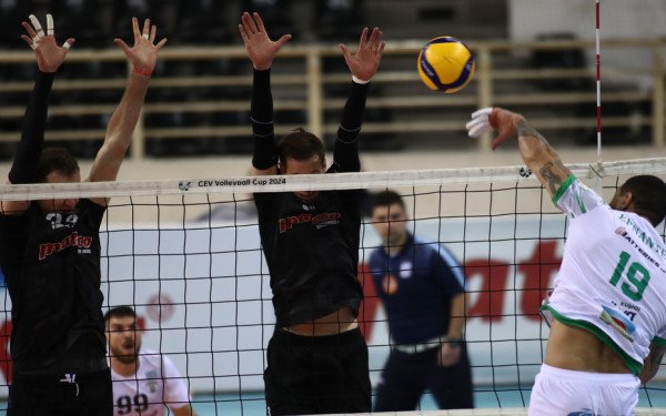 Βόλεϊ: Πέρασε από την Πυλαία ο Παναθηναϊκός, κοντά στον αποκλεισμό ο ΠΑΟΚ (βίντεο)