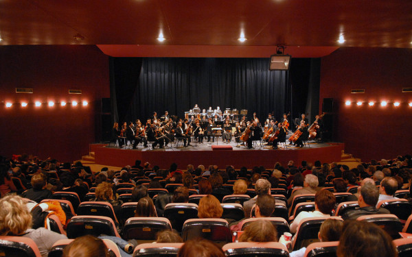 Αλεξάνδρειο Δημοτικό Ωδείο Γιαννιτσών: «Άξιον Εστί» για τα 50 χρόνια από την αποκατάσταση της Δημοκρατίας