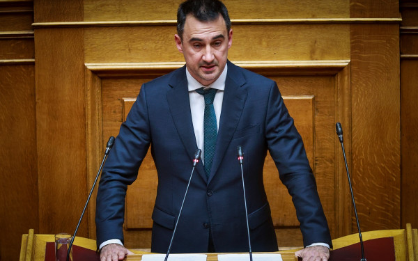 Ν/σ για μη κρατικά πανεπιστήμια - Χαρίτσης: Καταψηφίζουμε, δεν θα δεχτούμε τετελεσμένα