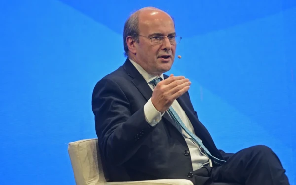 Χατζηδάκης: Νομοθετική παρέμβαση για «πάγωμα» επιτοκίων στις ρυθμίσεις ληξιπρόθεσμων οφειλών