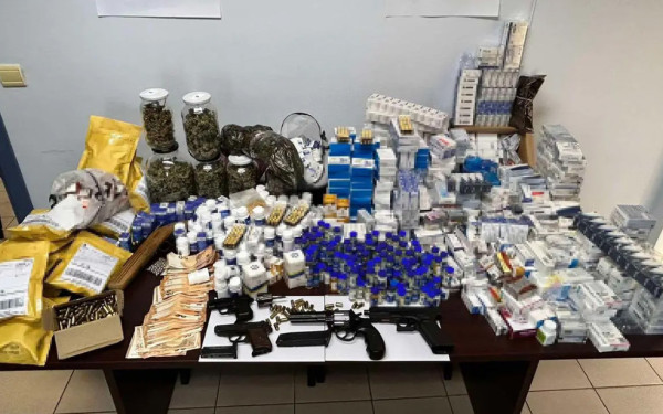 Κύκλωμα αναβολικών και κάνναβης: Πελάτες και Bodybuilders, ποδοσφαιριστές, σφαιροβόλοι