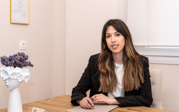 Ελευθερία Λαδιά | Ψυχολόγος  - Ψυχοθεραπεύτρια