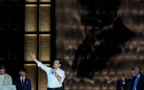 Τουρκία: Αφέθηκε ελεύθερος ο δικηγόρος του Εκρέμ Ιμάμογλου