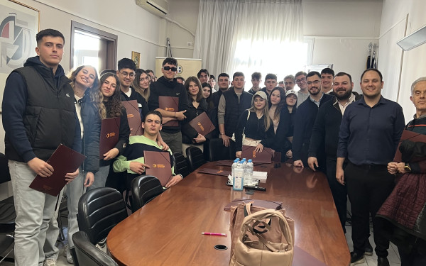 Θεσσαλονίκη: Μαθητές της Θέρμης επισκέφθηκαν το Οικονομικό Επιμελητήριο Κεντρικής Μακεδονίας