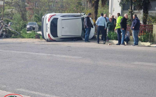 Τραγωδία στη Βέροια: ΙΧ έπεσε σε στάση λεωφορείου - Δύο γυναίκες νεκρές