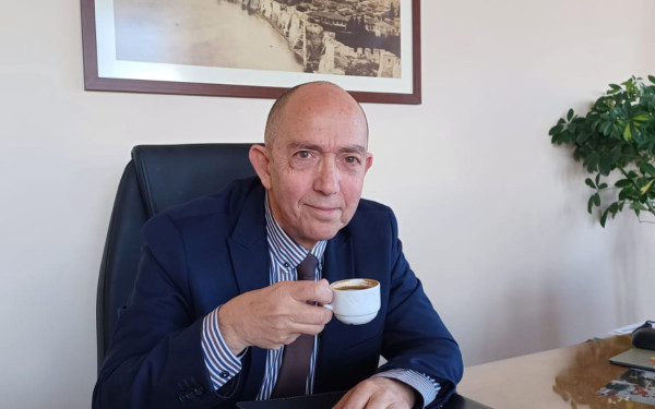 Πρωινός καφές με τον πρύτανη του ΠΑΜΑΚ Στέλιο Κατρανίδη (βίντεο)