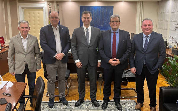 ΚΕΕΕ: Να δοθεί τρίμηνη παράταση για τη διασύνεση ΡΟS - ταμειακών μηχανών