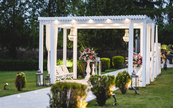 Στο Κτήμα Allea, στους Ταγαράδες, για μία αξέχαστη γαμήλια δεξίωση