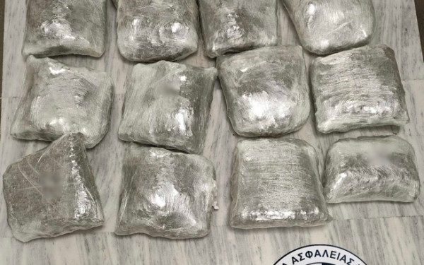 Θεσσαλονίκη: Σύλληψη για μεγάλη ποσότητα ναρκωτικών (βίντεο)