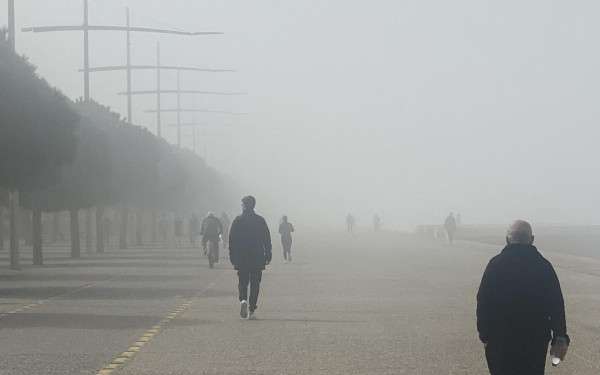 Πυκνή ομίχλη σήμερα στη Θεσσαλονίκη: Προβλήματα με πτήσεις στο αεροδρόμιο Μακεδονία
