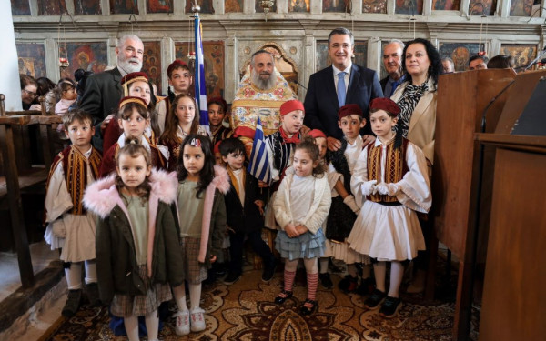 Στο Αχλαδοχώρι Σερρών ο Τζιτζικώστας για την παρέλαση της 25ης Μαρτίου