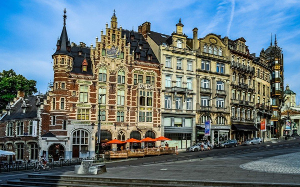 QatarGate: Δώδεκα εικονικές ΜΚΟ στην οδό Ducale 41 στις Βρυξέλλες