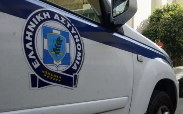 Διακινητές μετέφεραν ανθρώπους μέσα σε πορτ μπαγκάζ