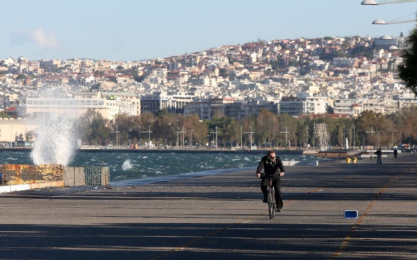Καιρός: Με ισχυρούς ανέμους θα μπει η νέα εβδομάδα - Έως και 9 μποφόρ στο Θερμαϊκό