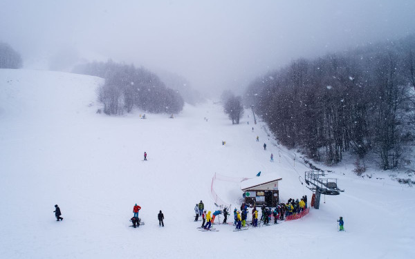Τρία Πέντε Πηγάδια: Χιονοδρομικό κέντρο στα πρότυπα των Άλπεων