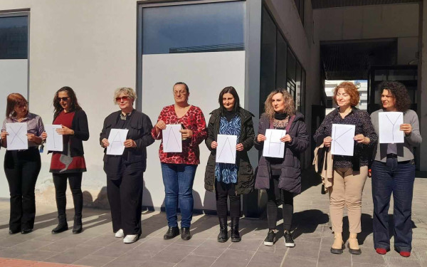 Θεσσαλονίκη: Λίγα λεπτά σιωπής στη μνήμη της αδικοχαμένης Κυριακής (βίντεο, φωτ.)