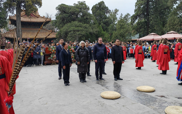 Χαλκιδική: Δίαυλος συνεργασίας Ελλάδας-Κίνας με τη δικτύωση των τόπων που γέννησαν Αριστοτέλη και Κομφούκιο