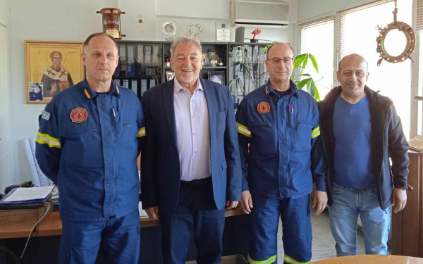 Συνεργασία Δήμου Θέρμης και Πυροσβεστικής για τις δασικές πυρκαγιές