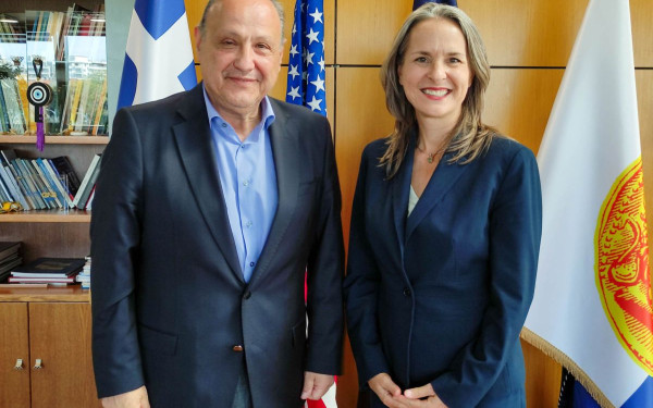 Την Επιτετραμμένη της Πρεσβείας των ΗΠΑ Maria Olson συνάντησε ο Στέλιος Αγγελούδης (φωτ.)