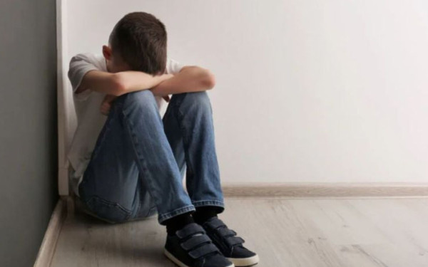 Περιστέρι: Χειροπέδες σε ηλικιωμένο που ασέλγησε σε 16χρονο με νοητική υστέρηση - Τον αντιλήφθηκε αστυνομικός εκτός υπηρεσίας