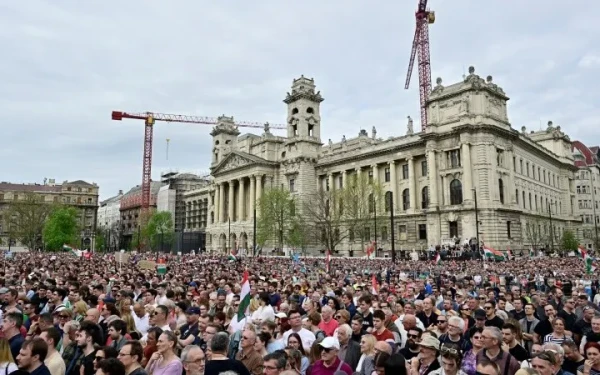 Ουγγαρία: Μεγάλη διαδήλωση στη Βουδαπέστη κατά της κυβέρνησης Ορμπάν