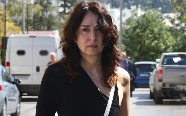 Διαψεύδει την κακοποίηση η σύζυγος του Γιοκαρίνη - «Μια σύσταση ζήτησα» (βίντεο)