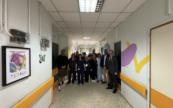 Θεσσαλονίκη: Μια νέα τοιχογραφία στη Γυναικολογική στο Ιπποκράτειο - Δείτε φωτογραφίες