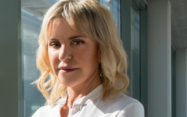 Η επιχειρηματίας Ιουλία Τσέτη θα διεκδικήσει την προεδρία του ΣΕΒ