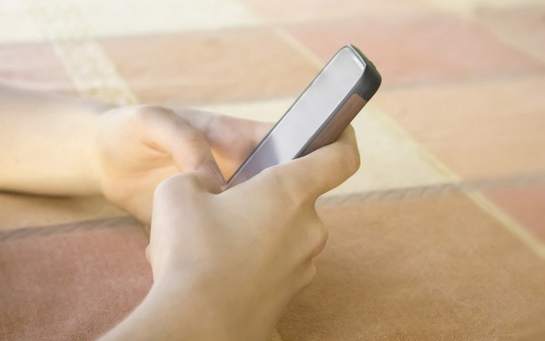 Κύπρος: Το υπουργείο Παιδείας προωθεί την απαγόρευση κινητών στα σχολεία