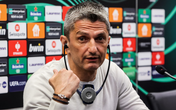 Λουτσέσκου: «Είναι απίστευτο το πάθος που δείχνουν οι φίλαθλοι»