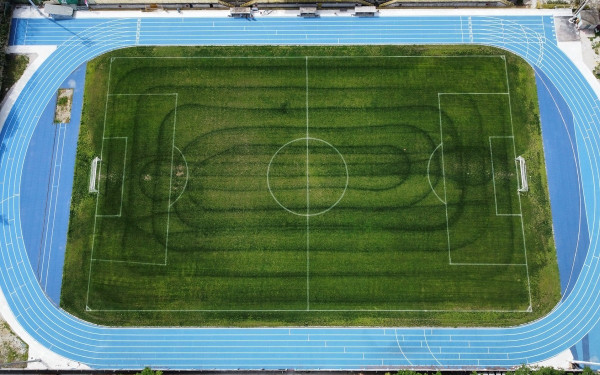 Εγκαινιάζεται το ταρτάν στίβου στο ΕΑΚ Σταυρούπολης