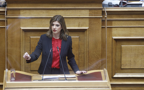 Κ. Νοτοπούλου «Συνταγή Αποτυχίας» τα προγράμματα Σπίτι Μου Κ. Νοτοπούλου «Συνταγή Αποτυχίας» τα προγράμματα Σπίτι Μου