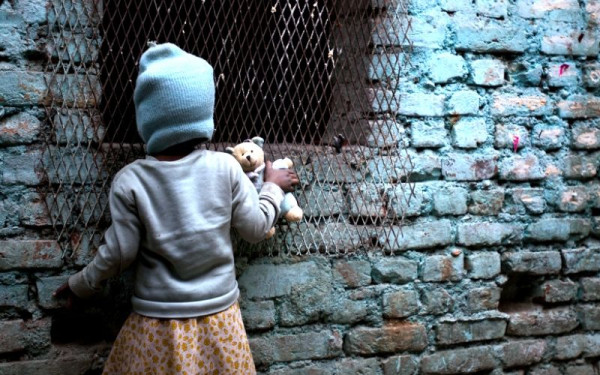 Παγκόσμια Ημέρα για τα Παιδιά του Δρόμου: Στο πλευρό τους η ΑΡΣΙΣ - Το απόγευμα εκδήλωση στη Νέα Παραλία Θεσσαλονίκης