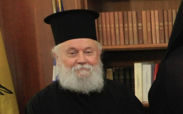 Εκοιμήθη ο Πατρίκιος Καλεώδης, ο τελευταίος πρωθιερέας των Ανακτόρων