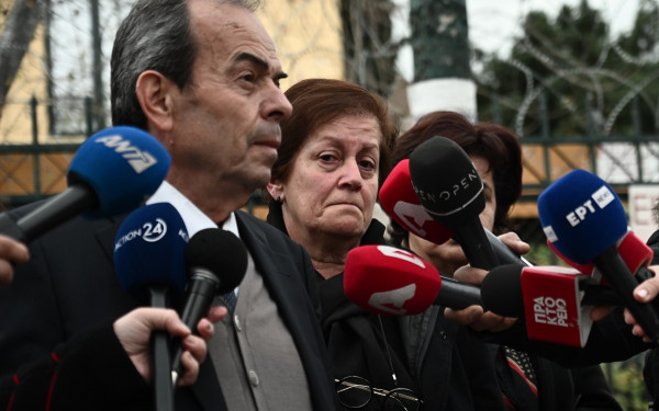 Τέμπη: Συζητήθηκε στο Πρωτοδικείο η πρώτη αγωγή συγγενών θύματος