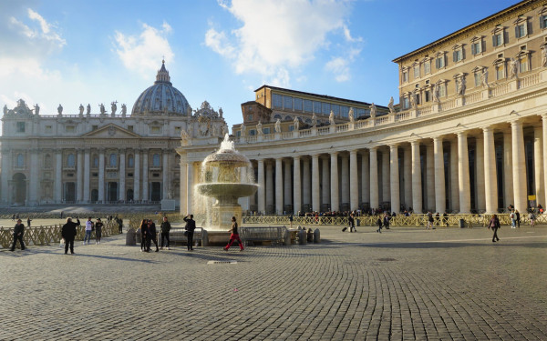 Βατικανό: «Η παρένθετη μητρότητα πρέπει να μετατραπεί σε οικουμενικό αδίκημα», λέει η Αγία Έδρα