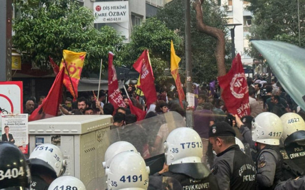 Διαδηλώσεις και ένταση στην πόλη Βαν της Τουρκίας μετά την ακύρωση της νίκης υποψήφιου δημάρχου με το κουρδικό DEM (βίντεο)