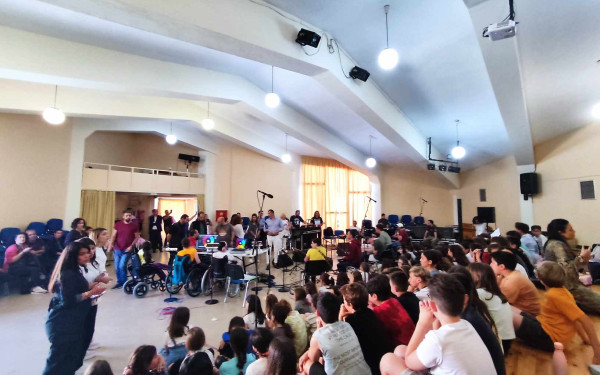 Θεσσαλονίκη: Περιφερειακή Διεύθυνση Εκπαίδευσης και Eyeharp ενώνουν τις δυνάμεις τους για τη συμπερίληψη (βίντεο, φωτ.)