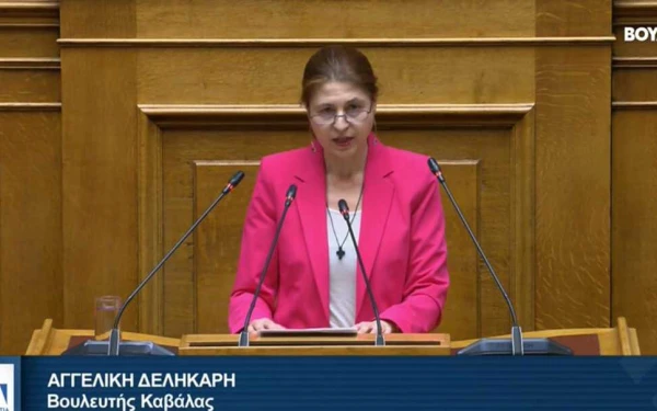 Καβάλα: Υποψήφια της «Νίκης» χαστούκισε βουλευτή της ΝΔ για τα ομόφυλα ζευγάρια