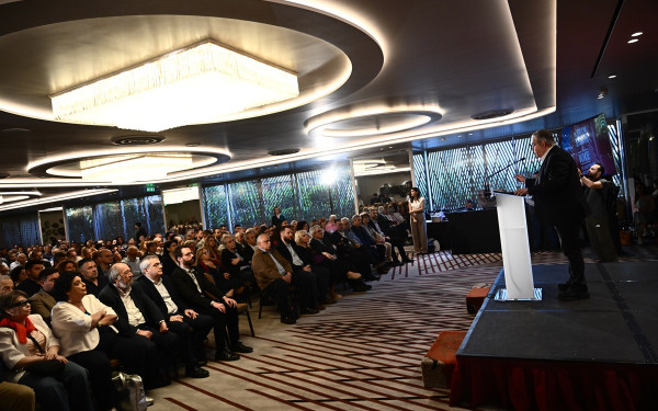 Αυτοί είναι οι 42 υποψήφιοι ευρωβουλευτές του ΚΚΕ