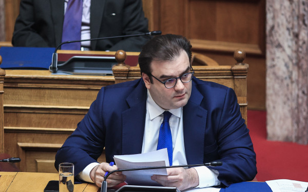 Πιερρακάκης: Έρχονται 10.000 νέοι μόνιμοι διορισμοί στη δημόσια Παιδεία