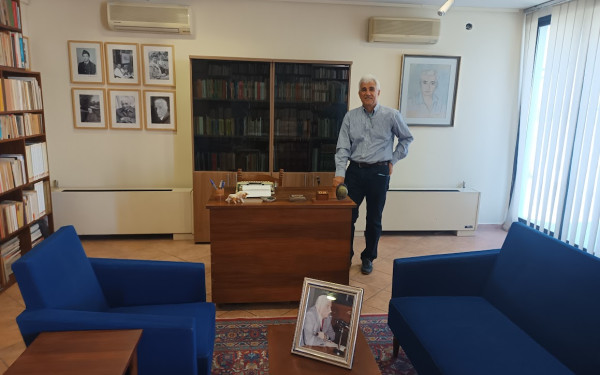 Ο πολιτισμός της μεταπολεμικής Θεσσαλονίκης μέσα από το αρχείο του Νίκου Μπακόλα - Δείτε φωτογραφίες