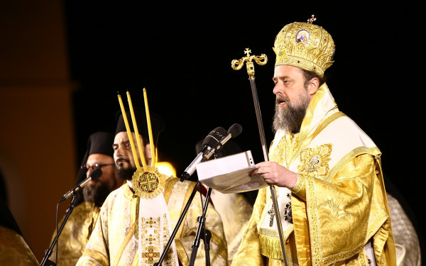 Θεσσαλονίκη: Στην ομηρική διάλεκτο και σε δώδεκα γλώσσες διαβάστηκε απόσπασμα του Αναστάσιμου Ευαγγελίου