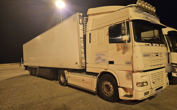 Θεσσαλονίκη: Συνελήφθη διακινητής που είχε «φορτωμένους» 13 ανθρώπους σε φορτηγό