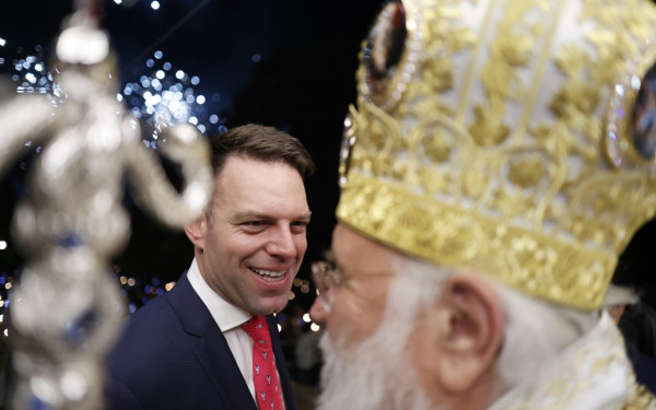 Tετ α τετ Μητροπολίτη Κέρκυρας - Στ. Κασσελάκη: «Χρόνια πολλά, Χριστός Ανέστη λεβέντη μου»