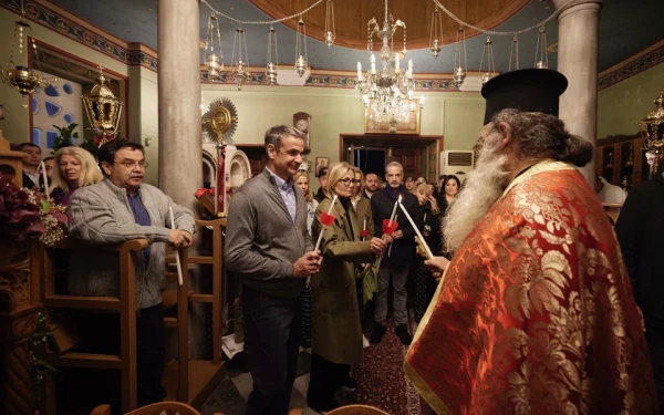 Η πασχαλινή κοσμοσυρροή σε Αριστοτέλους και Χαλκιδική, τα εύσημα για τον Φιλόθεο και τα καυτά ζητήματα για τον Μητσοτάκη.  Γράφει ο Μποξέρ*